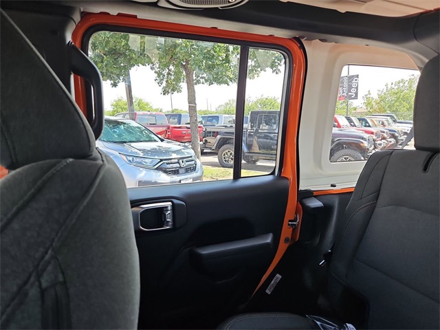 2025 Jeep Wrangler Sport photo 4