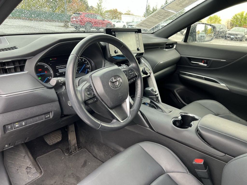 2022 Toyota Venza XLE photo 14