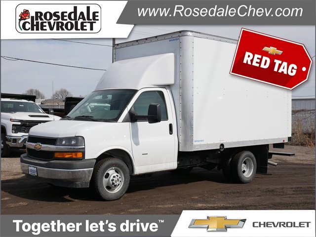 2024 Chevrolet Express Cutaway Base's photo