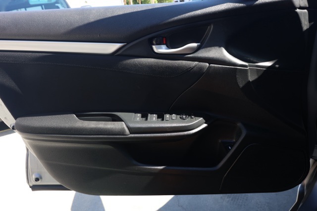 2017 Honda Civic EX photo 21