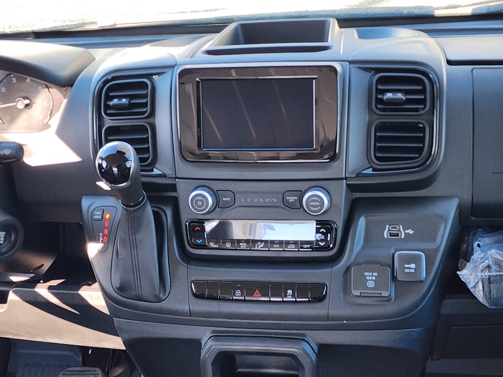 2025 Ram ProMaster 2500 photo 3