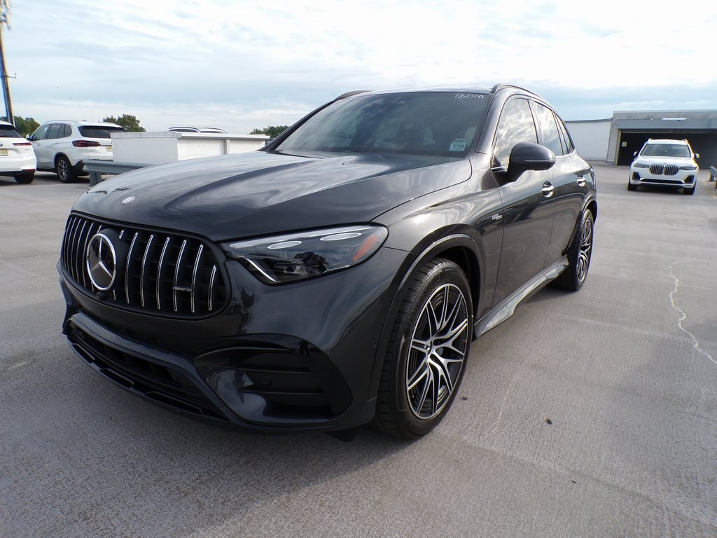 2024 Mercedes Benz GLC 43 AMG photo 3