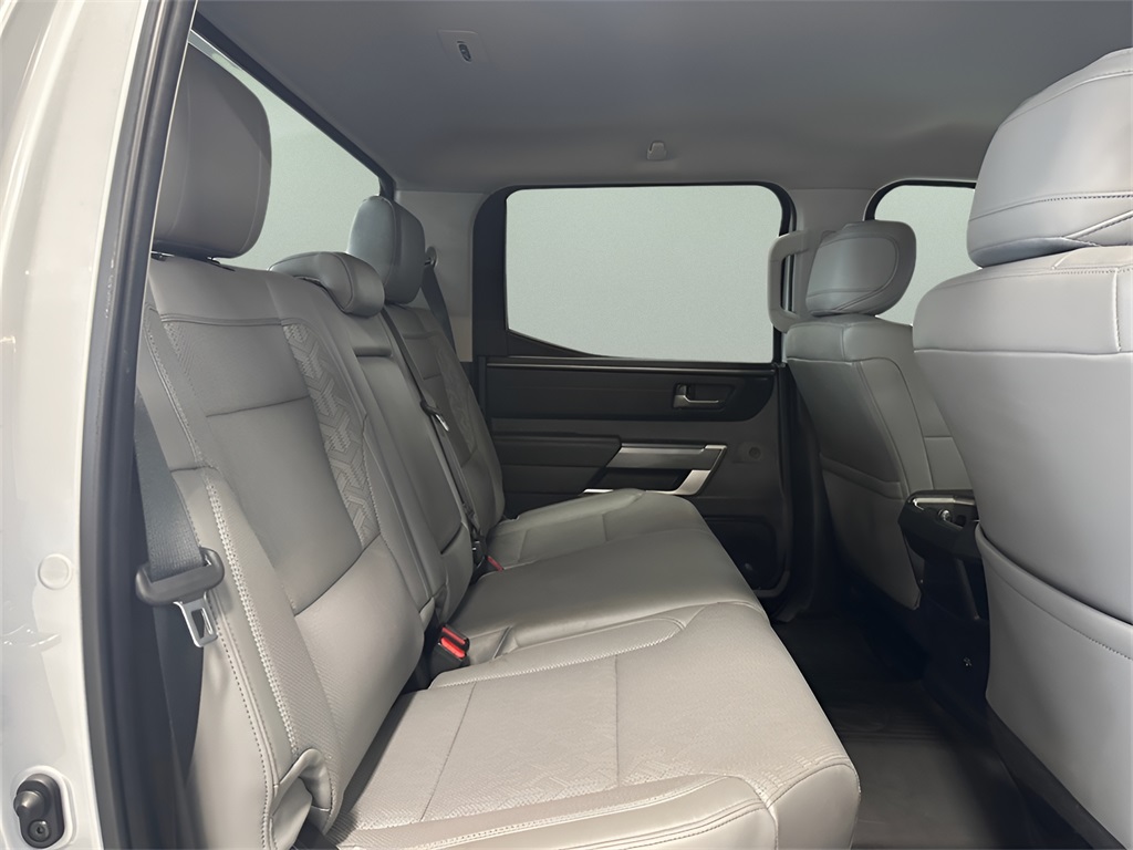 2022 Toyota Tundra SR5 photo 19