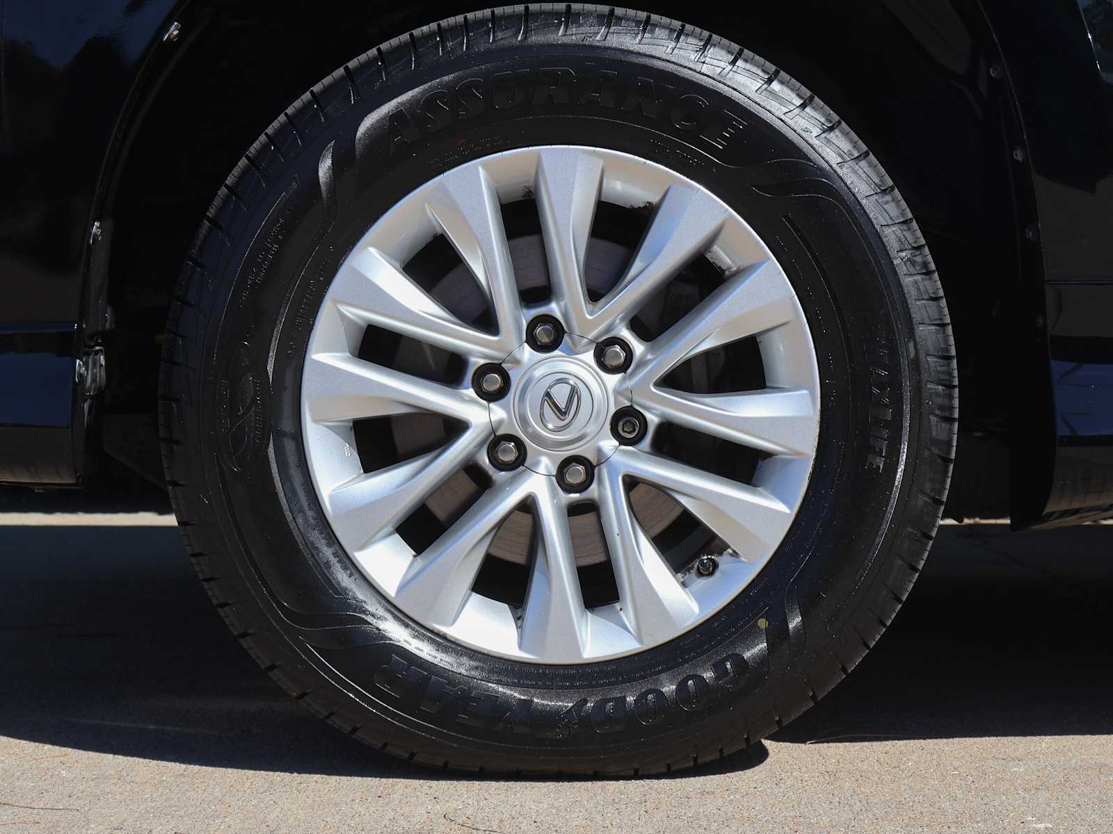 2016 Lexus GX 460 photo 3