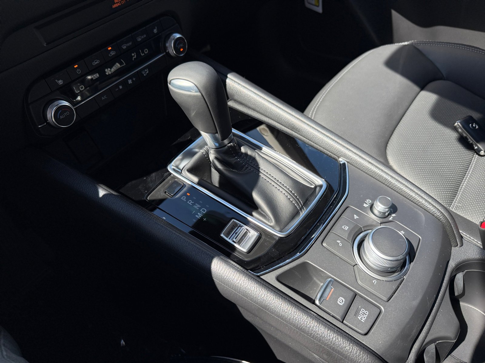 2025 Mazda CX-5 2.5 S Preferred photo 12