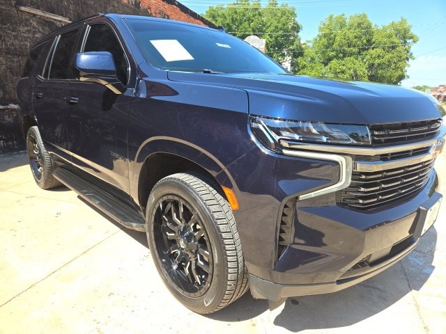 2021 Chevrolet Tahoe RST photo 2