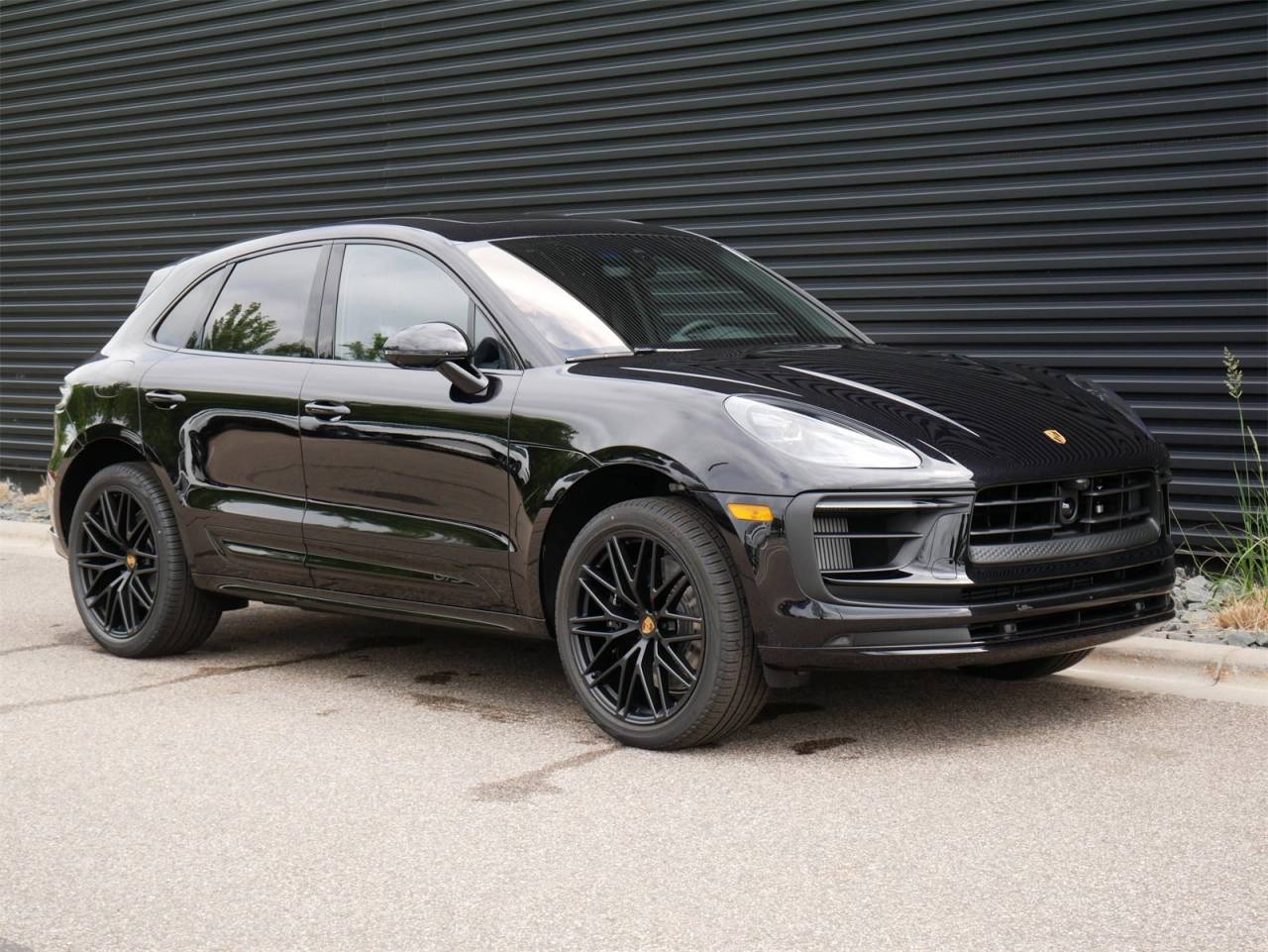 2025 Porsche Macan GTS photo 23