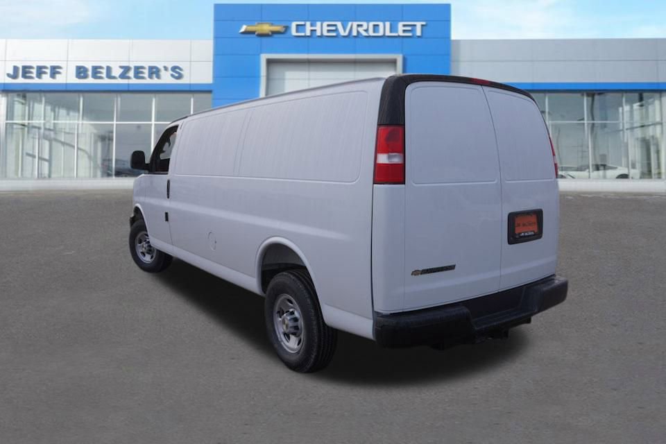 2025 Chevrolet Express 2500 Work Van Cargo photo 3