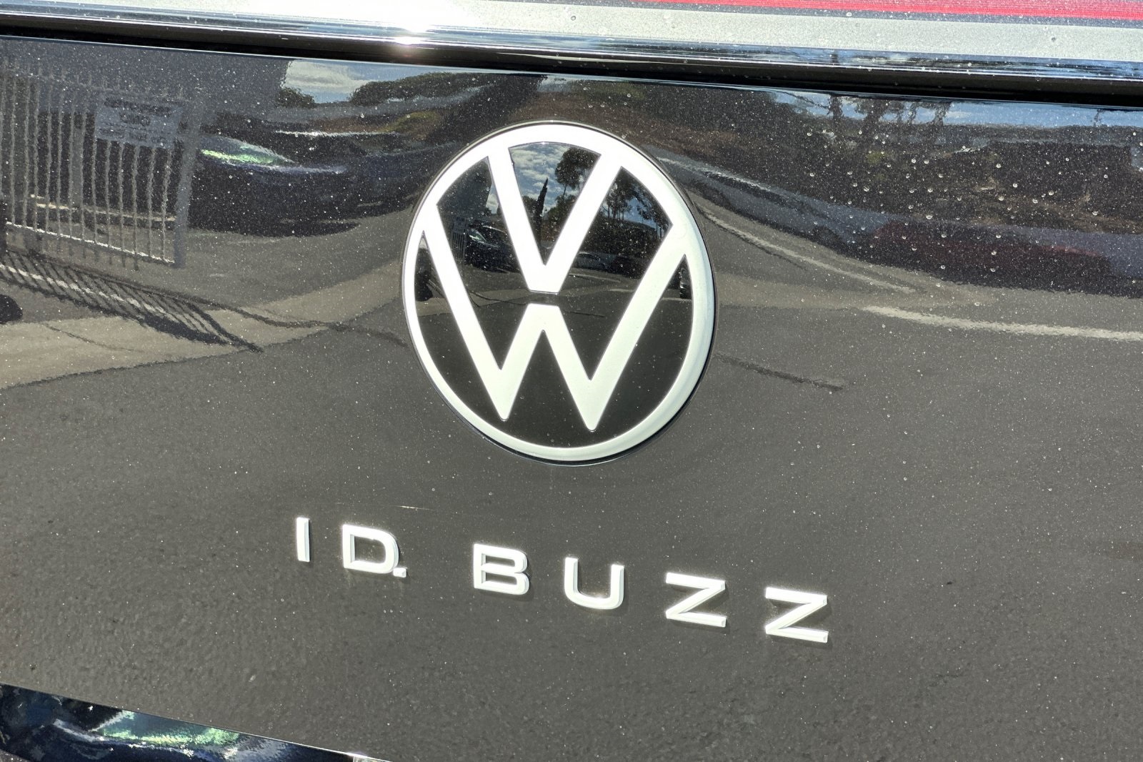 2025 Volkswagen ID. Buzz Pro S photo 7