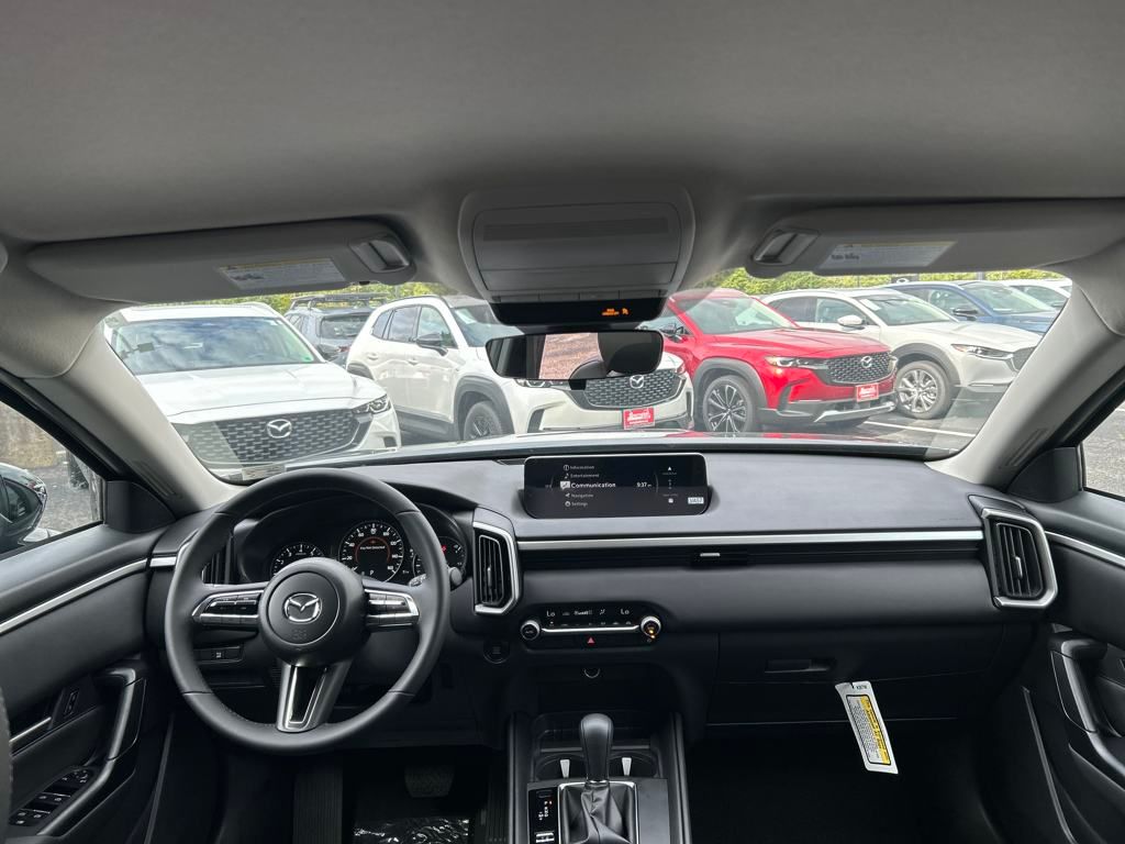 2025 Mazda CX-50 2.5 Select photo 23
