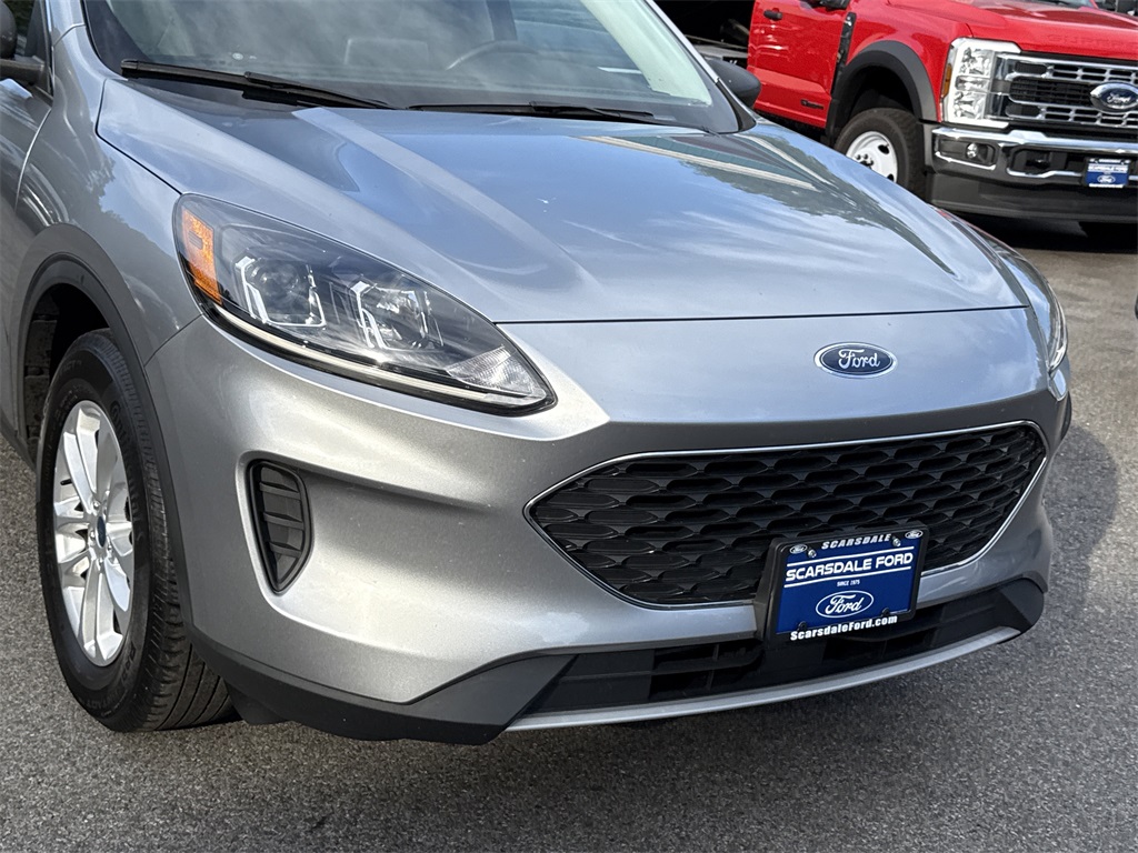 2022 Ford Escape SE photo 8