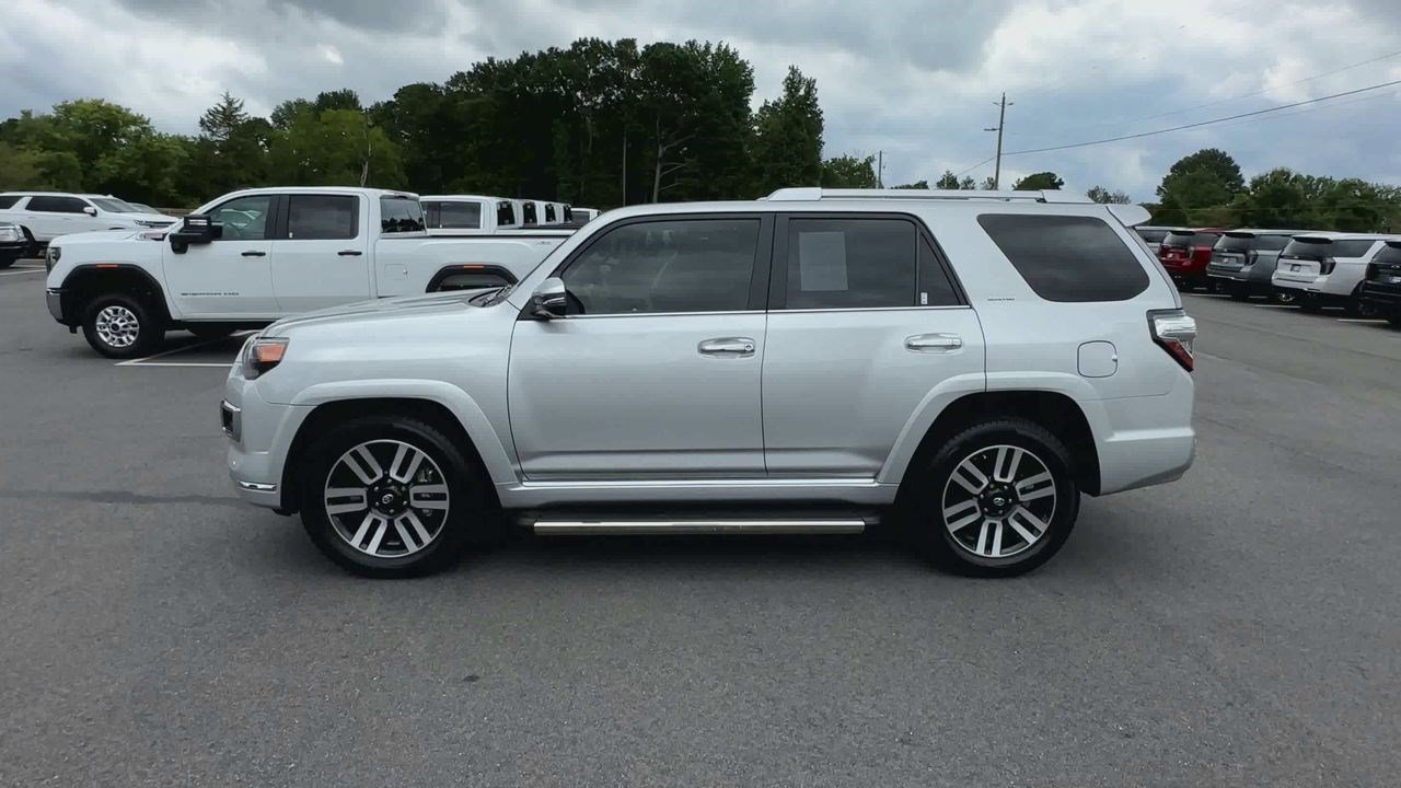 2023 Toyota 4Runner Limited photo 3