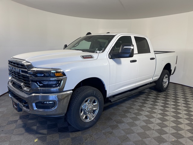 2025 Ram 3500 Tradesman photo 2