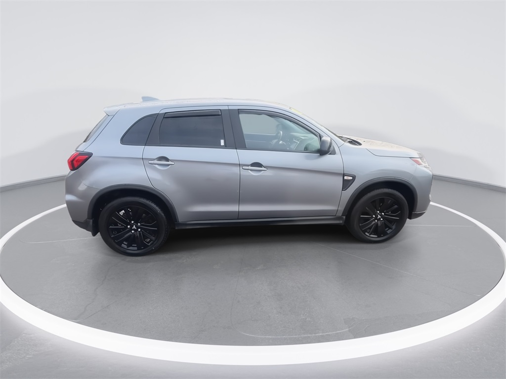 2021 Mitsubishi Outlander Sport LE photo 9