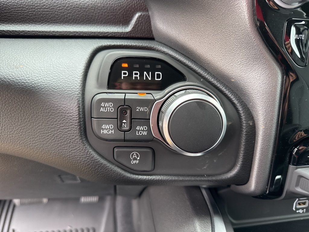 2025 Ram 1500 Big Horn Lone Star photo 18