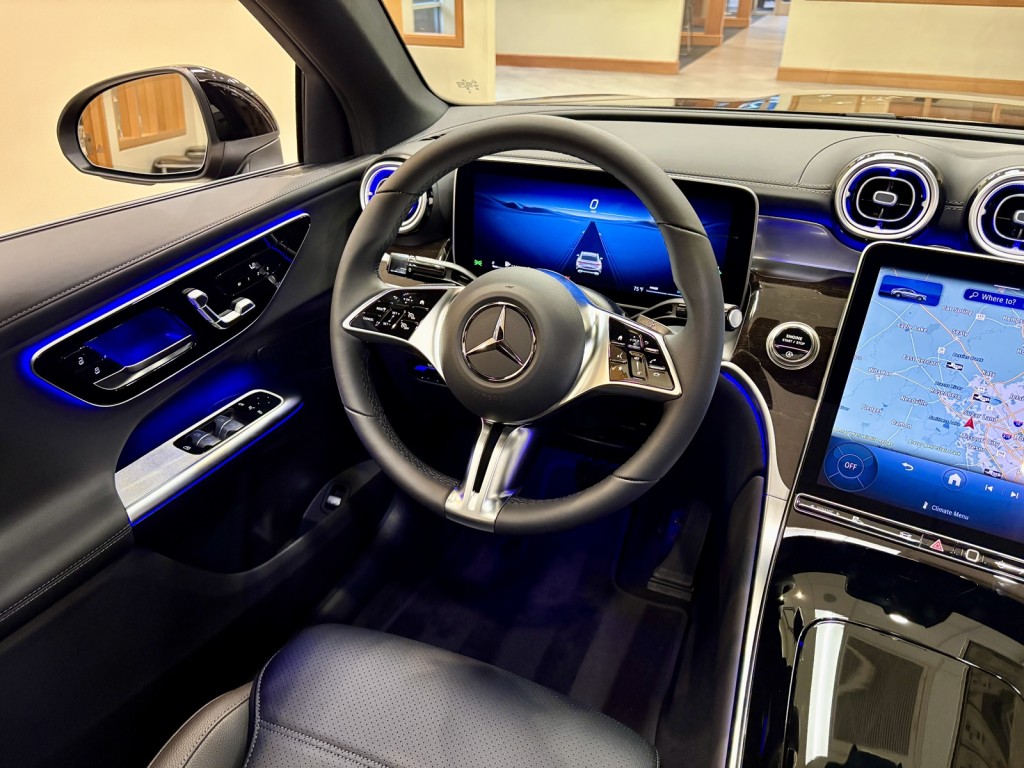 2026 Mercedes Benz GLC 300 4MATIC photo 9