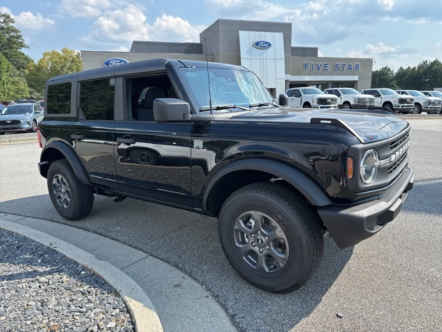 2025 Ford Bronco Big Bend photo 2