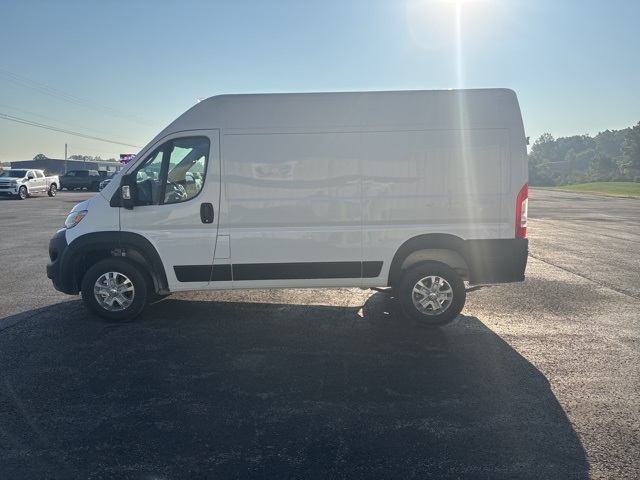 2025 Ram ProMaster 1500 SLT Cargo Van High Roof photo 7