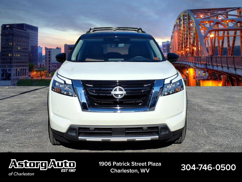 2024 Nissan Pathfinder Platinum photo 7