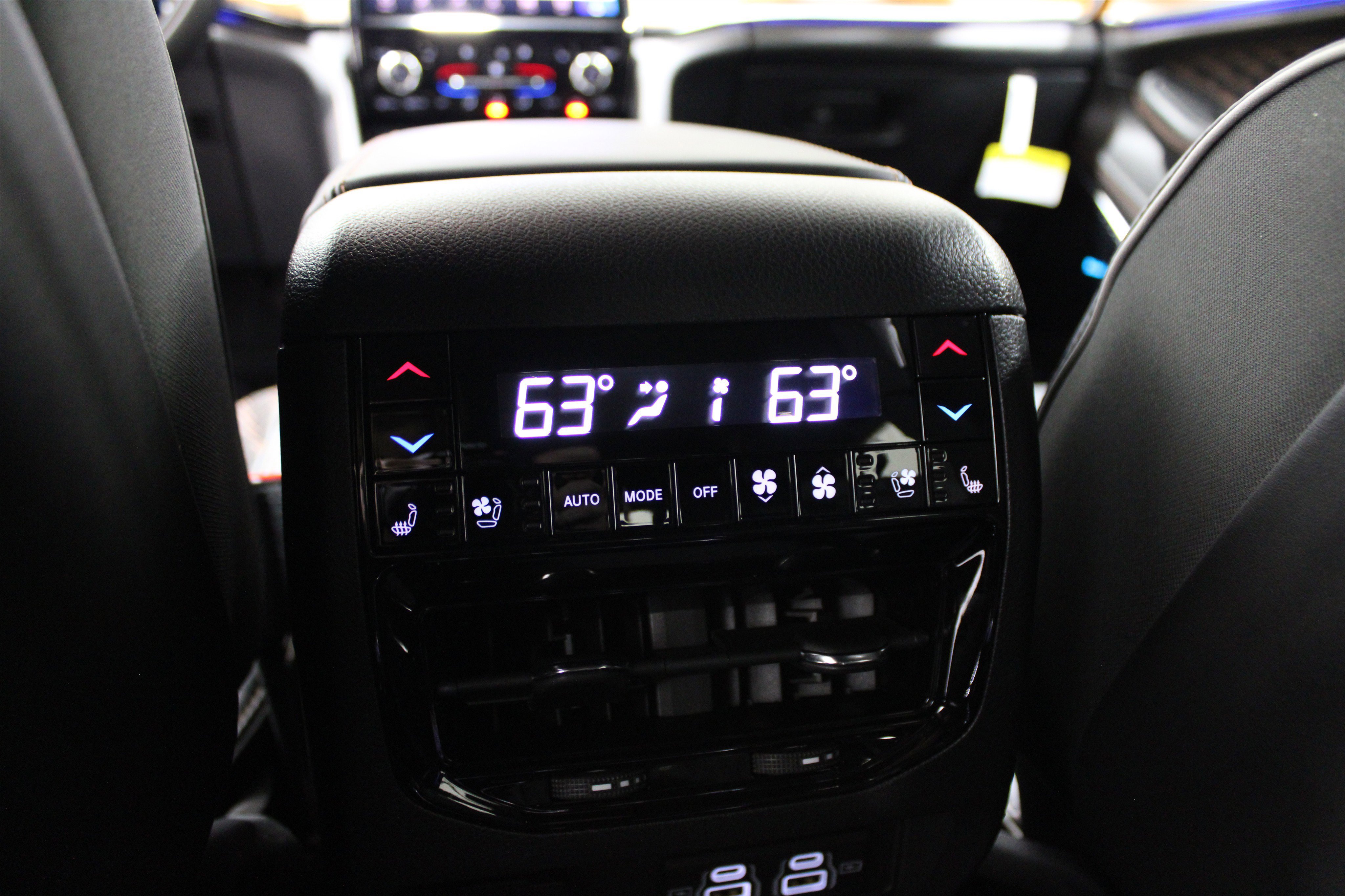 2025 Jeep Grand Cherokee L Summit Reserve photo 21