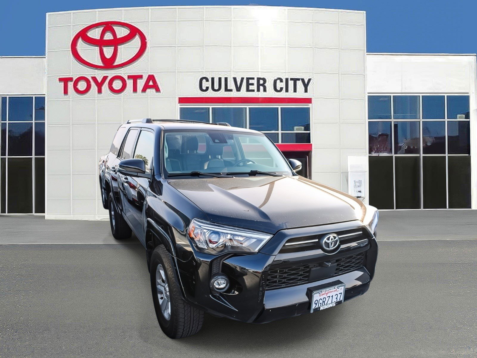 2022 Toyota 4Runner SR5 Premium's photo