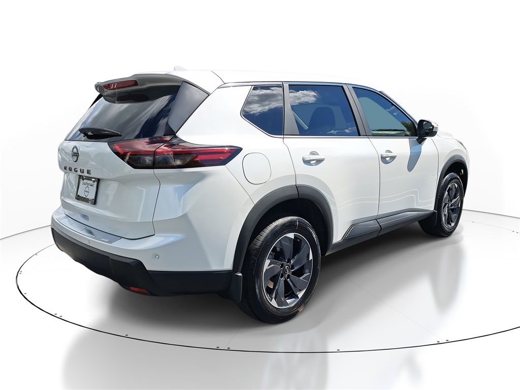 2026 Nissan Rogue SV photo 6