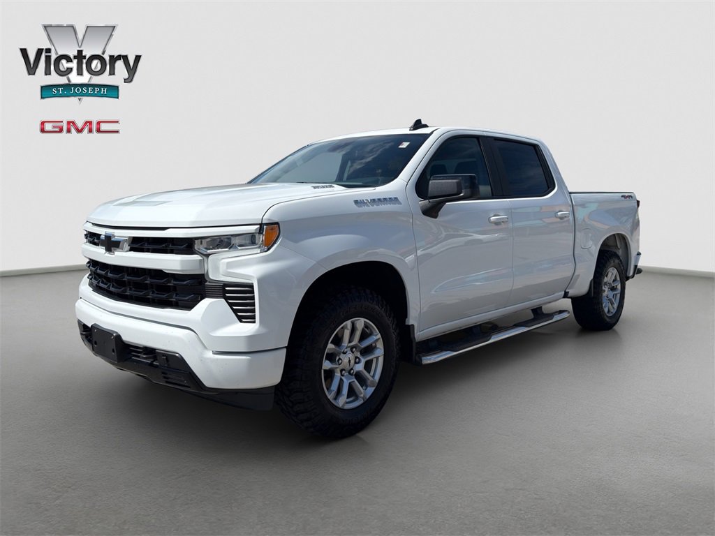 2023 Chevrolet Silverado RST photo 4