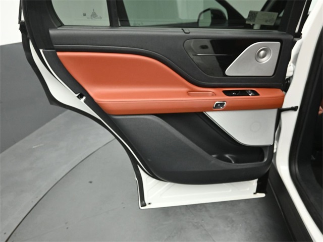 2025 LINCOLN AVIATOR - Image 24