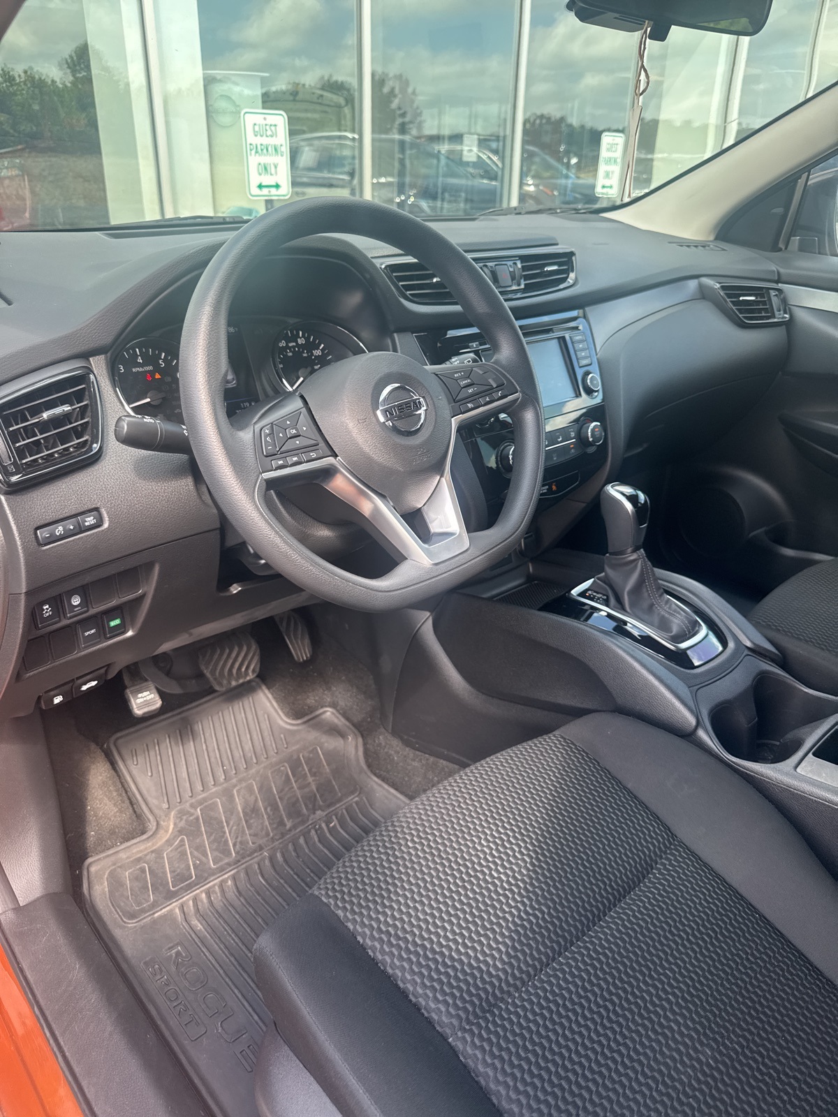 2021 Nissan Rogue Sport S photo 4