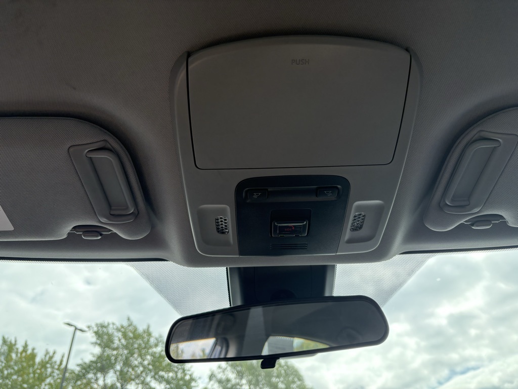 2024 Toyota Camry SE photo 11