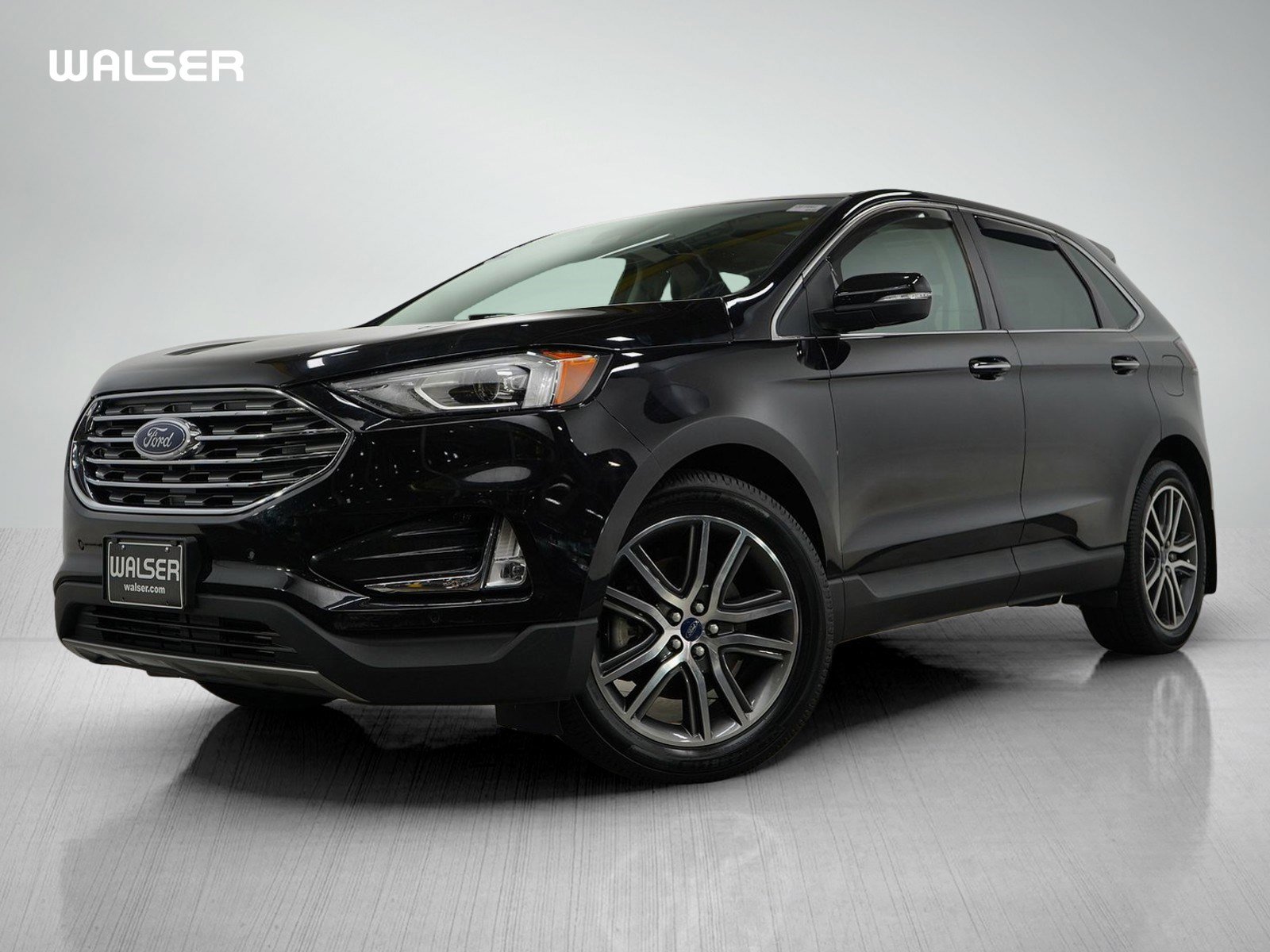 2020 Ford Edge Titanium's photo