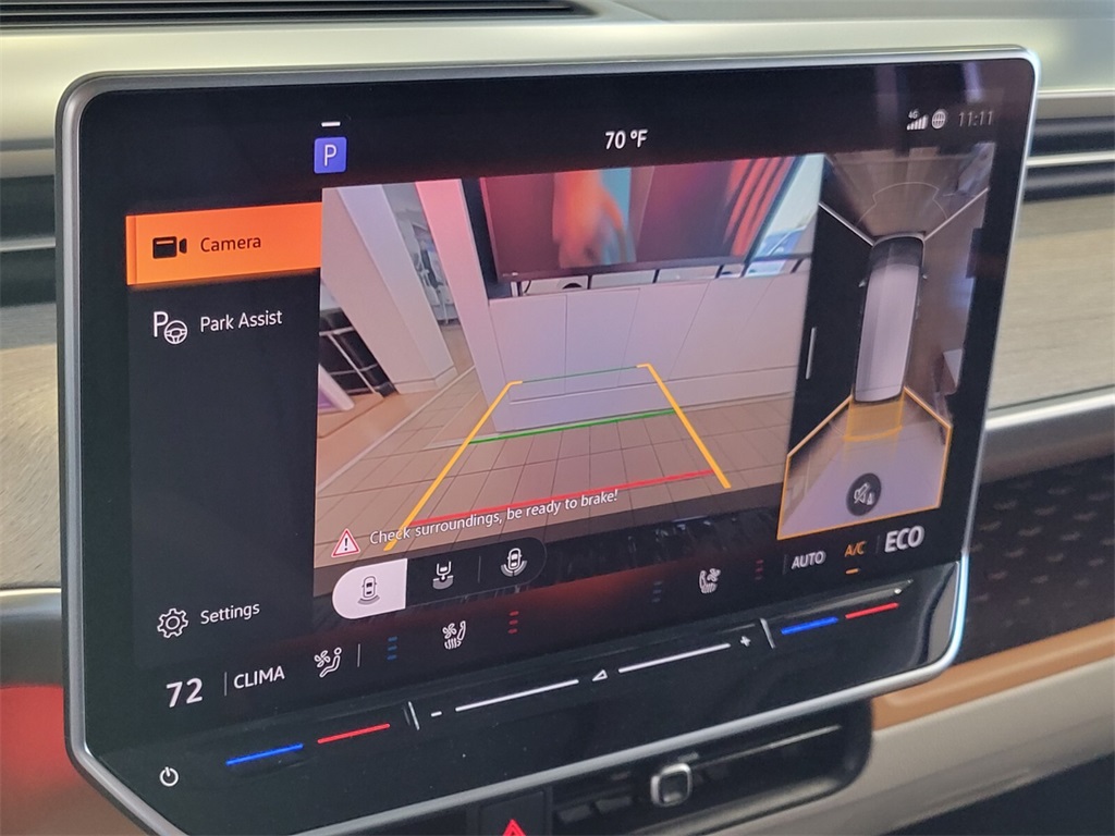 2025 Volkswagen ID. Buzz Pro Plus photo 14