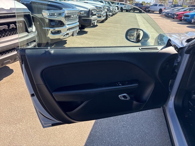 2021 Dodge Challenger SXT photo 12