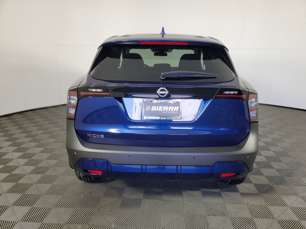 2025 Nissan Kicks SV photo 4