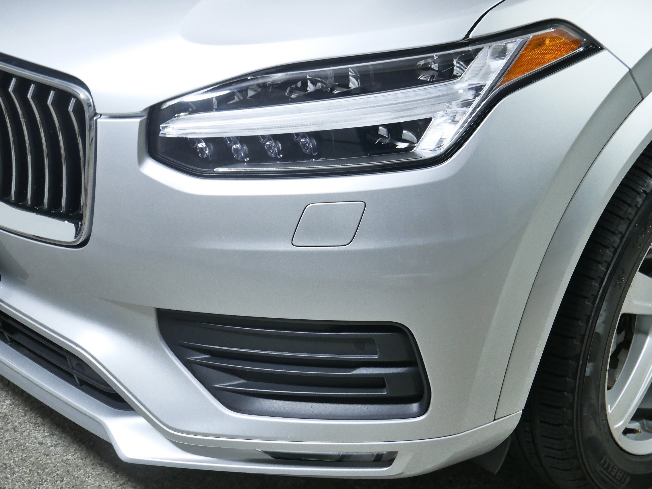 2020 Volvo XC90 Momentum AWD photo 16