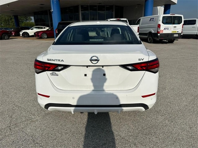 2021 Nissan Sentra SV photo 4