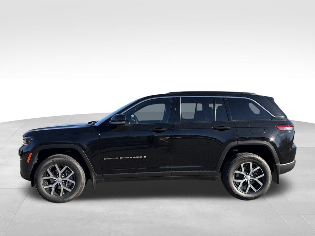 2025 Jeep Grand Cherokee Limited photo 2