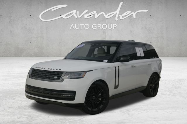2025 Land Rover Range Rover SE's photo