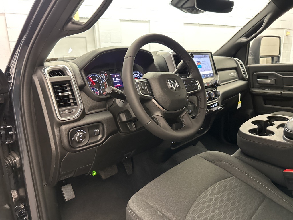2025 Ram 2500 Big Horn photo 13