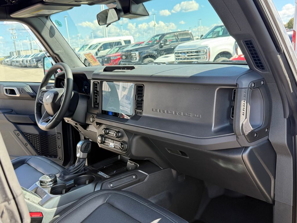 2025 Ford Bronco Big Bend photo 13