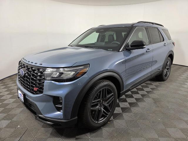 2025 Ford Explorer ST's photo