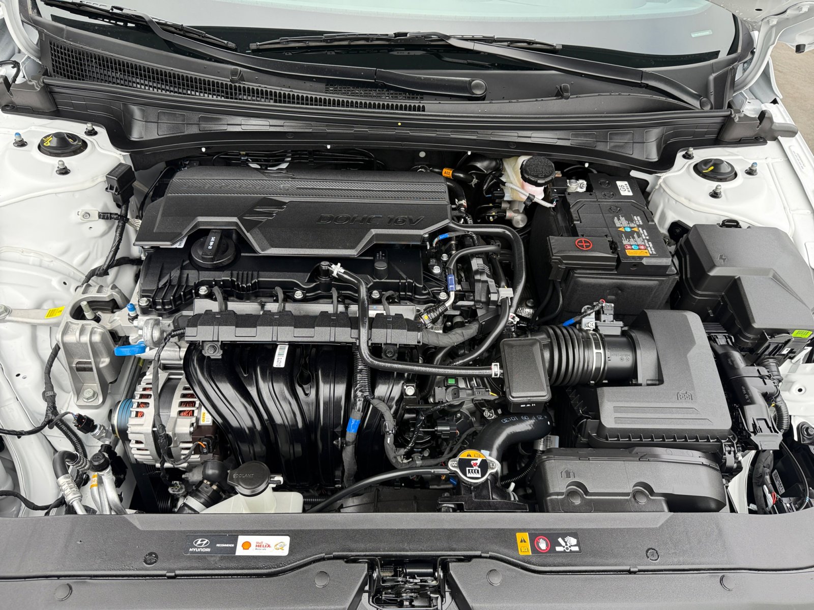 2025 Hyundai Elantra SEL Sport photo 20
