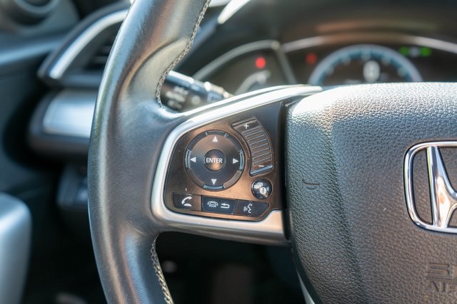 2018 Honda Civic Touring photo 16