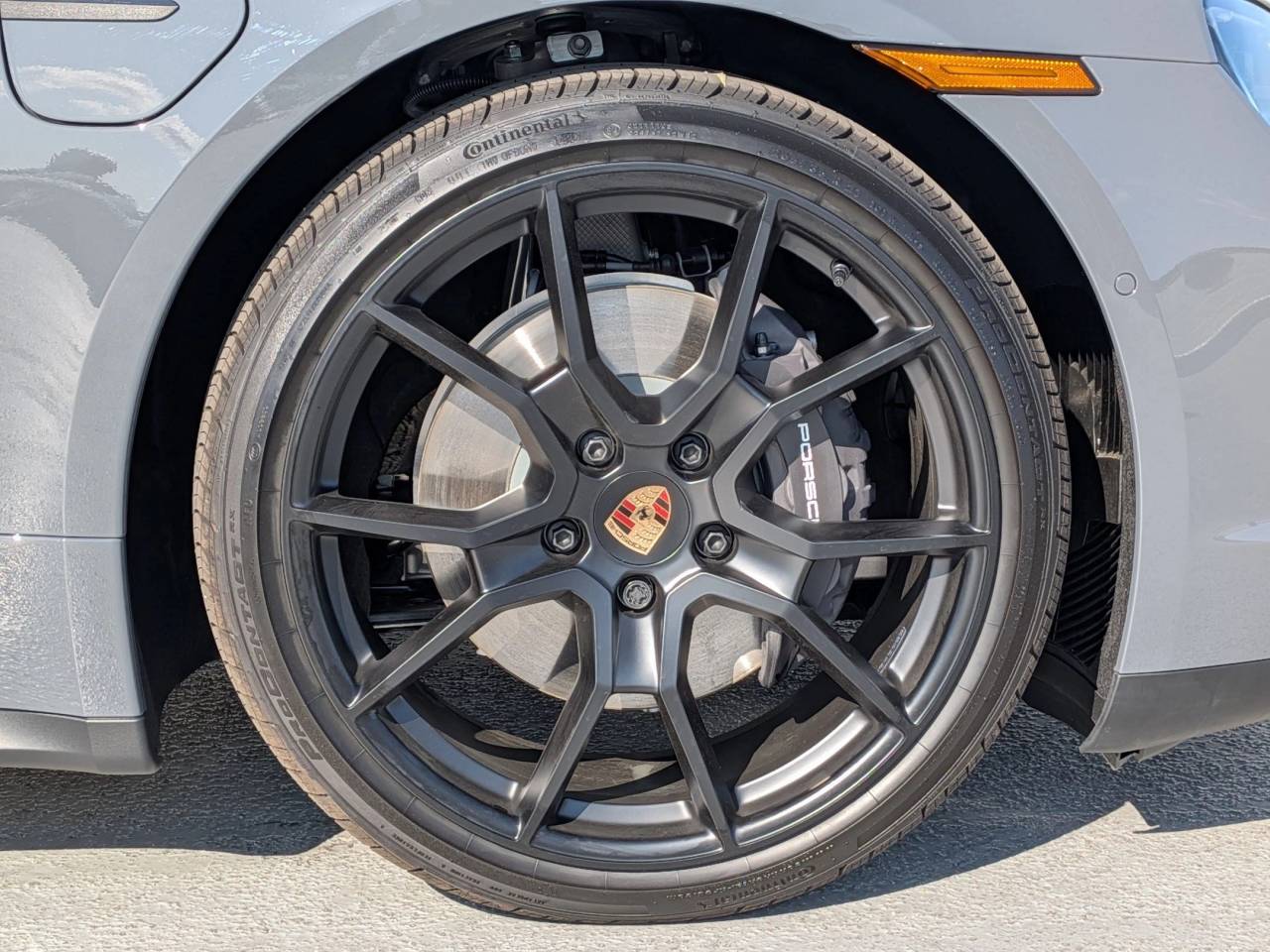 2026 Porsche Taycan Base photo 27