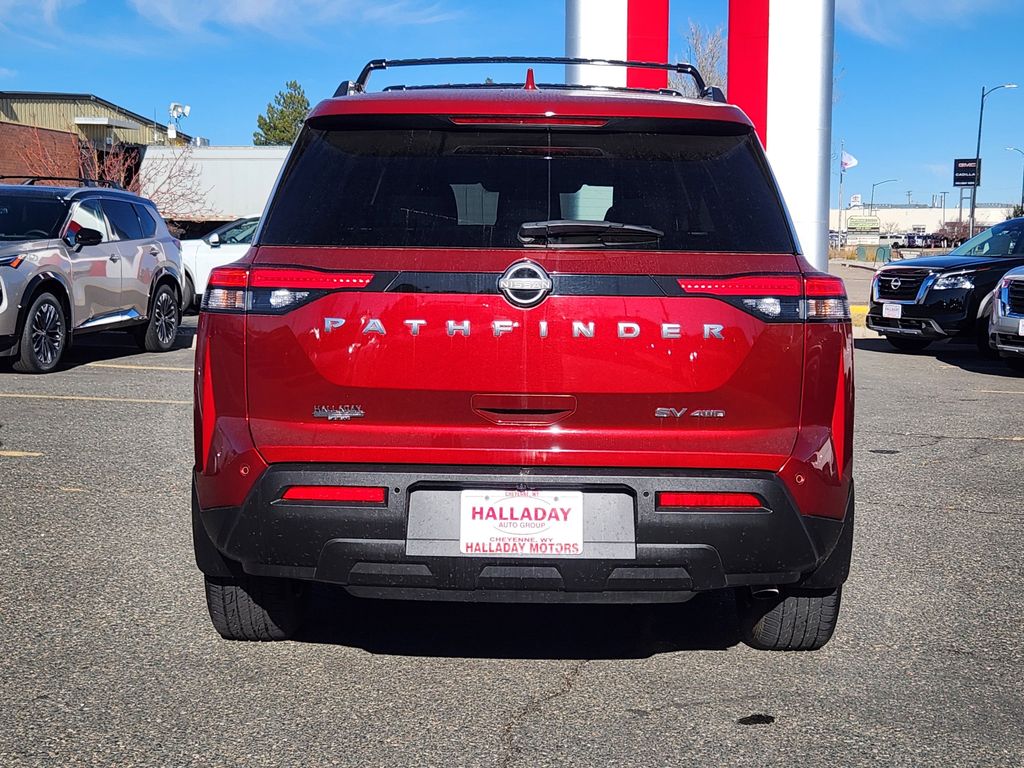 2022 Nissan Pathfinder SV 4x4 photo 4