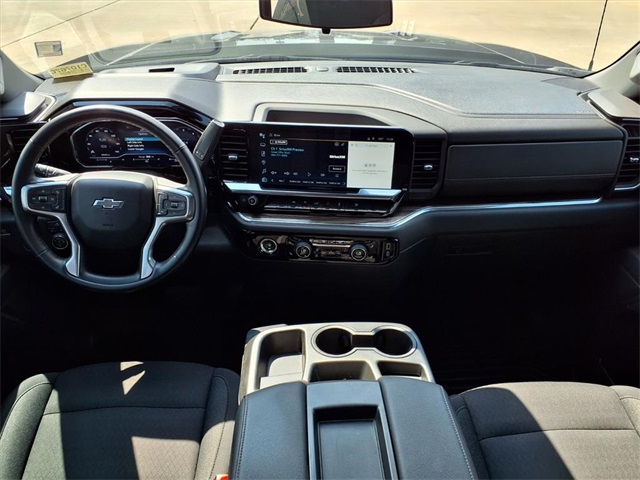 2024 Chevrolet Silverado 1500 RST photo 3