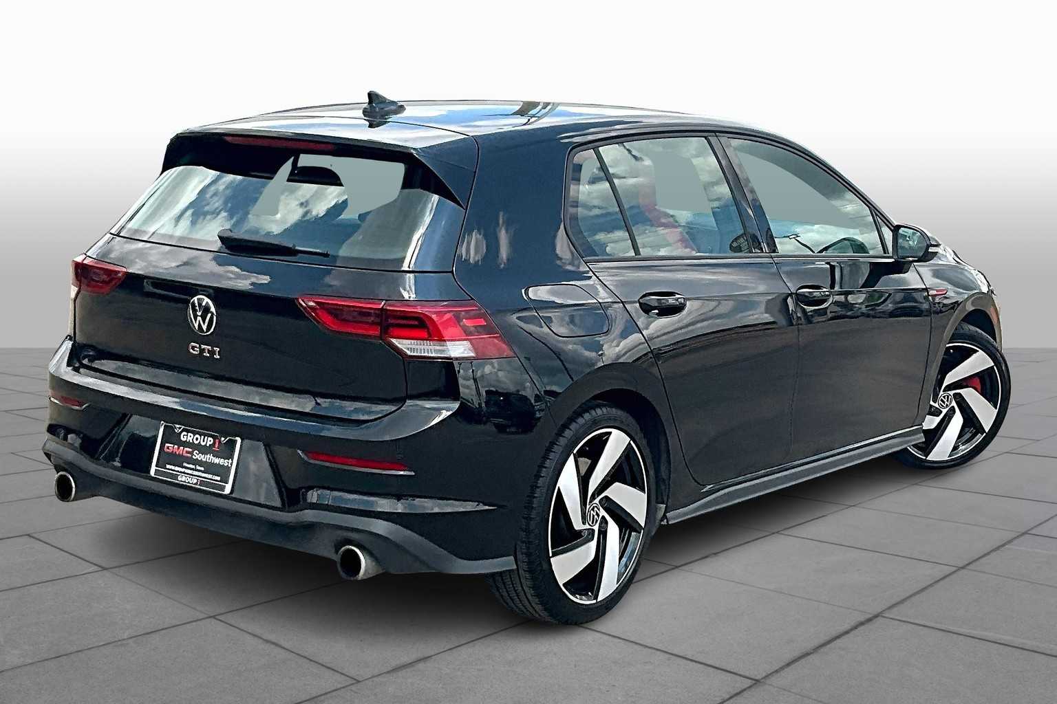 2024 Volkswagen Golf GTI S photo 12