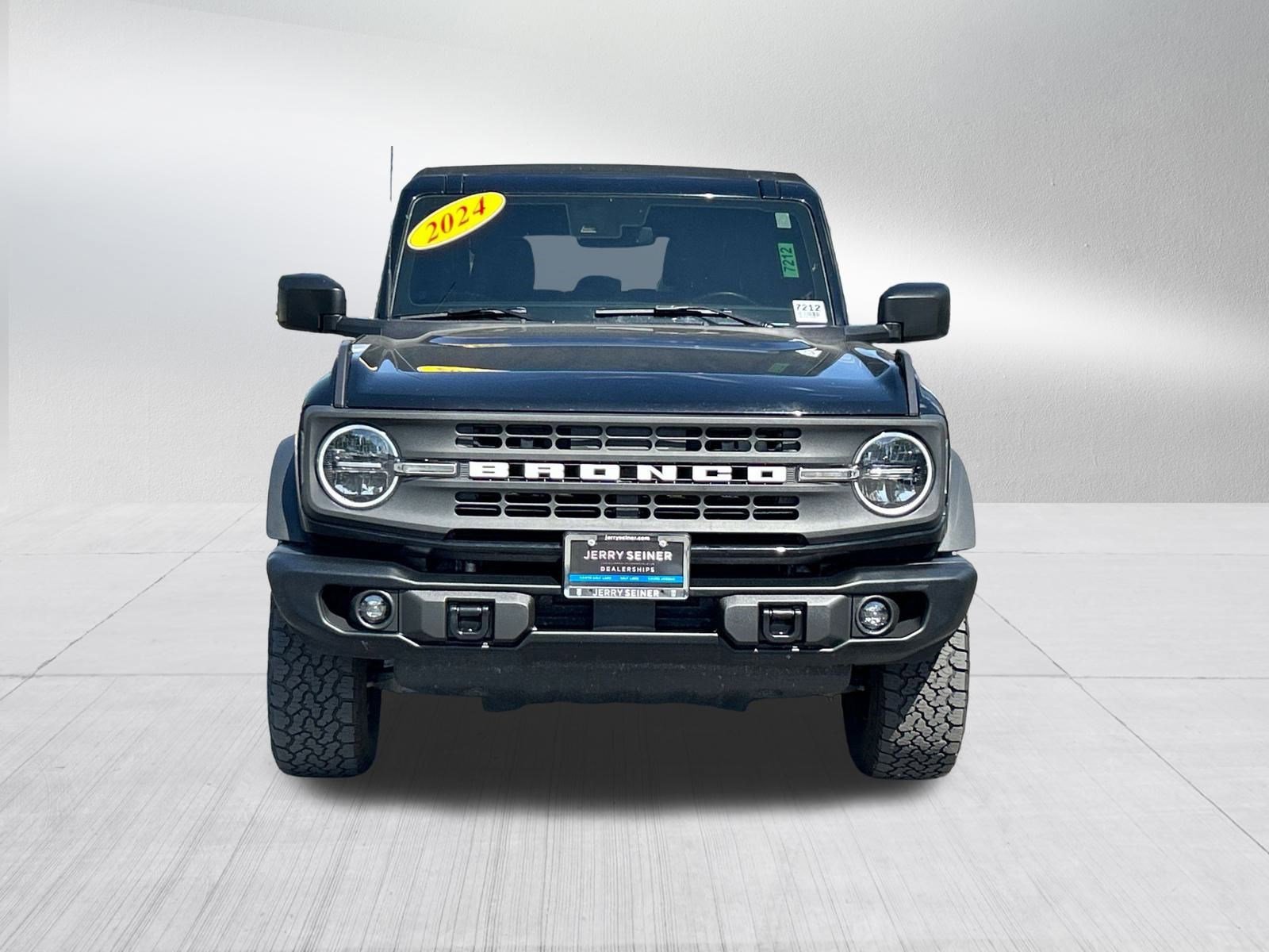 2024 Ford Bronco Black Diamond photo 7