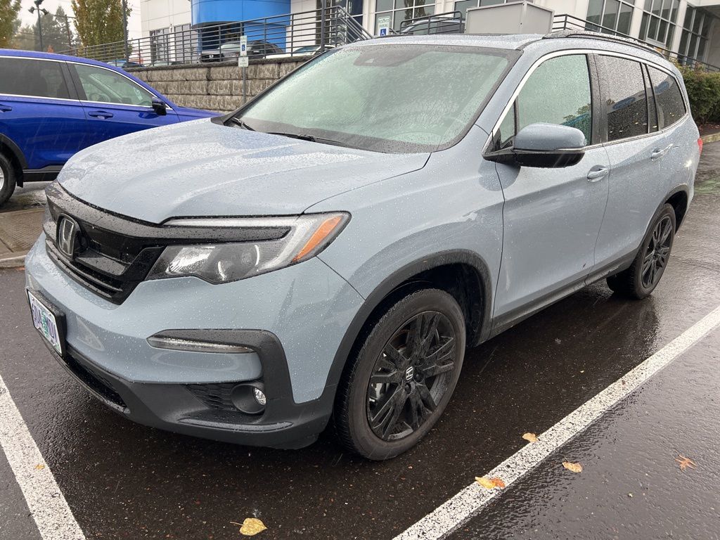2022 Honda Pilot SE's photo