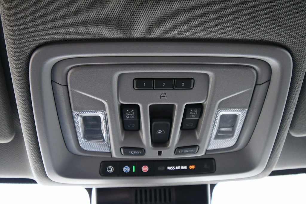 2025 Chevrolet Silverado 3500HD LTZ photo 24